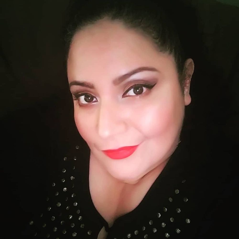 Meet your Posher, Maria